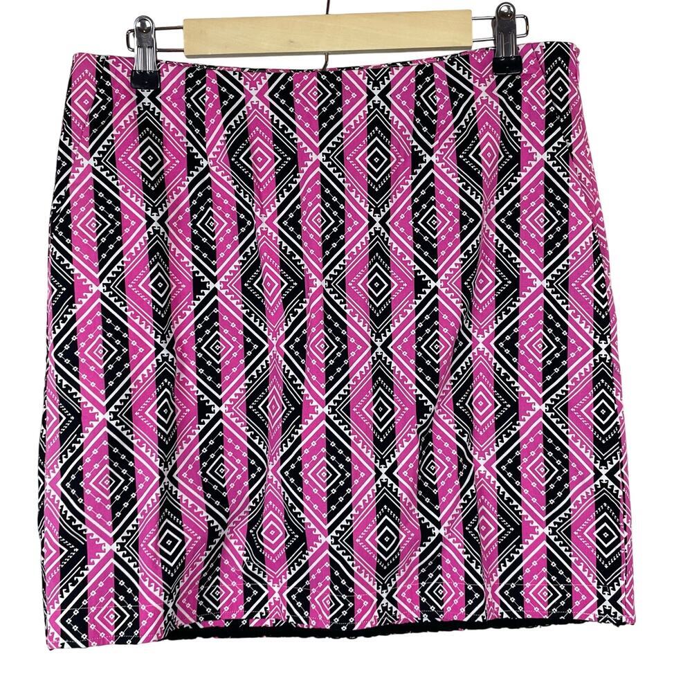 Golftini Skort Musical Chairs Pink‎ Black Striped Batik Pattern Size 4L Long